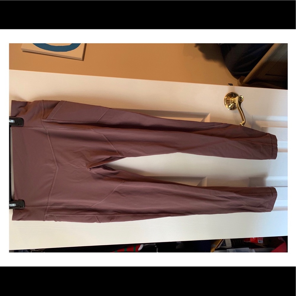 Lululemon leggings with side pockets
